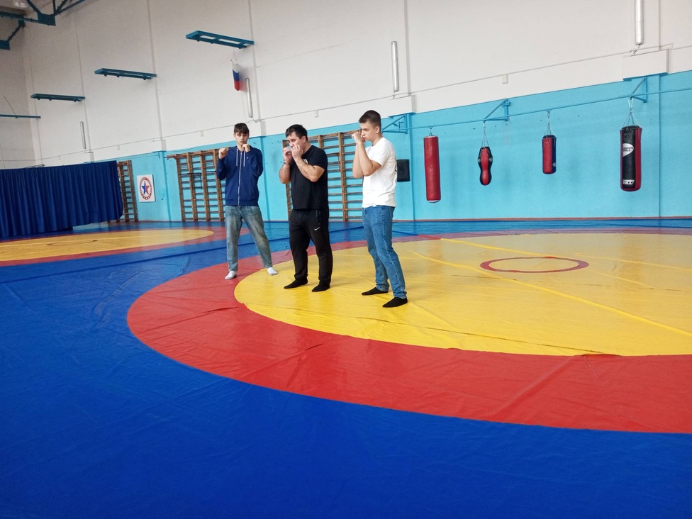 05-06.11.2025, в Великих Луках, на базе академии физической культуры и спорта проходил областной семинар по единоборствам. 05-06.11.2025, в Великих Луках, на базе академии физической культуры и спорта проходил областной семинар по единоборствам.